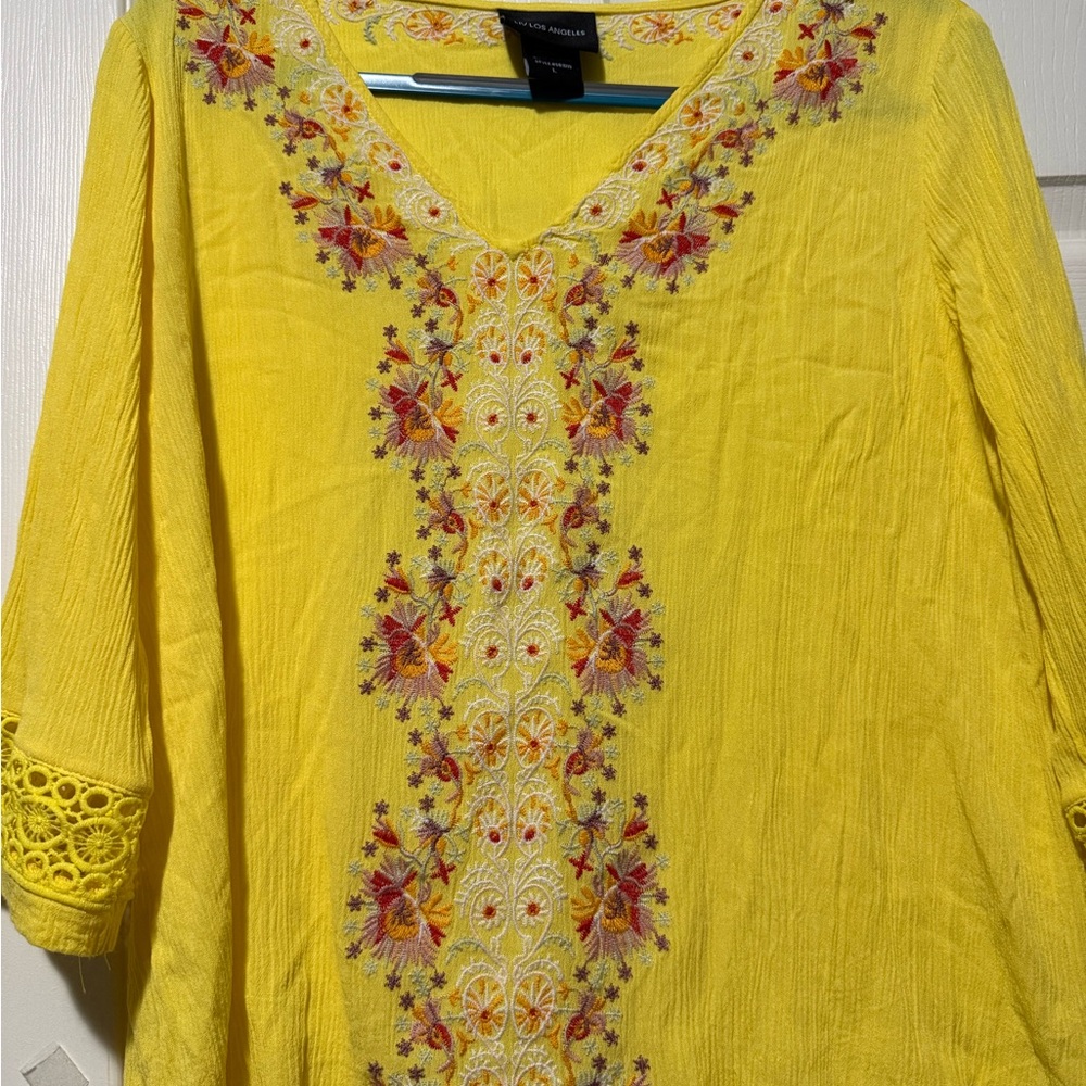 Sunny Yellow Floral Blouse - Picture 3 of 11